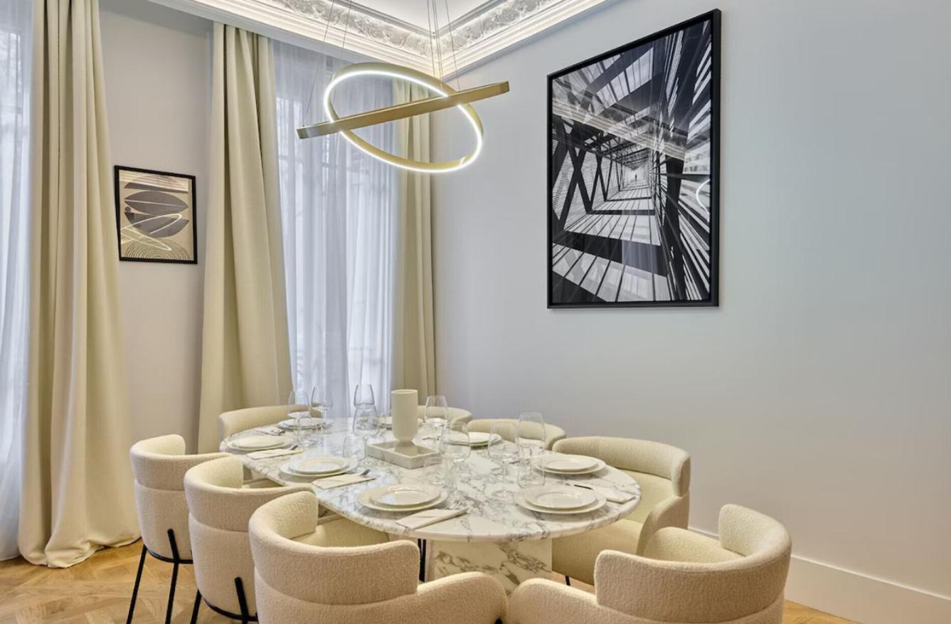 Appartamento Living At It's Finest On Clarence
