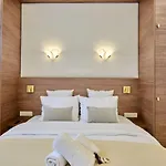 City Living At It\'S Finest On Clarence